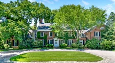 Дом Дэвида Рокфеллера выставлен на продажу за $22 млн