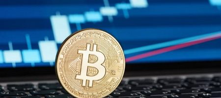 Биткоин потерял в цене более 11%