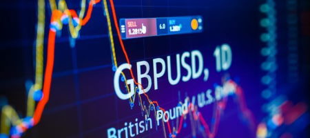 GBP/USD фокус на 1.3810