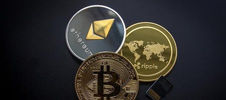 XRP и Ethereum пробили минимумы за год