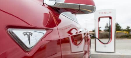 Tesla купила биткоины на $1,5 млрд